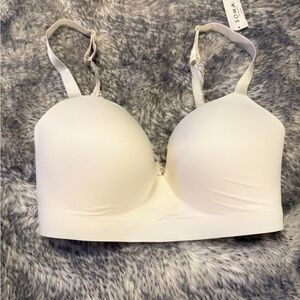NWT Soma Cream Wireless Comfort Bra